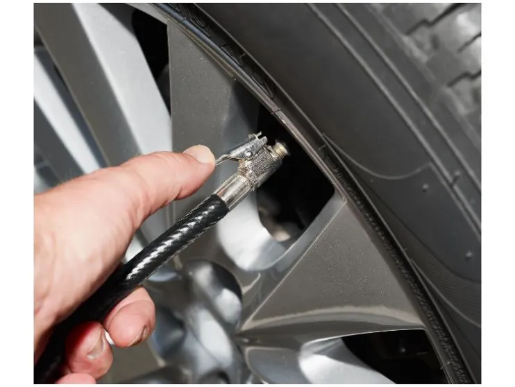 Compressor met automatische slanghaspel 1100 W