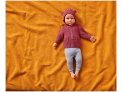 Gebreid baby vestje