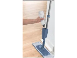 Vloerwisser met sproeifunctie