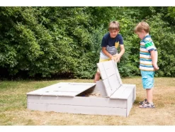 Zandbak met opklapbare zitbank